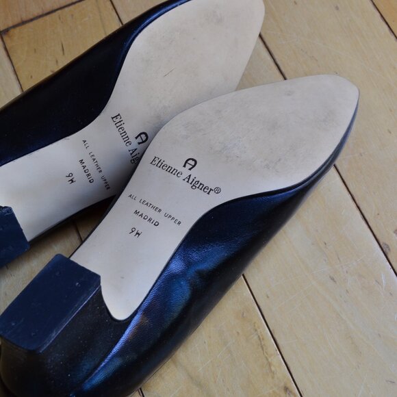 Vintage Etienne Aigner Madrid Leather Heels in Classic Black Size 9 - Picture 8 of 13